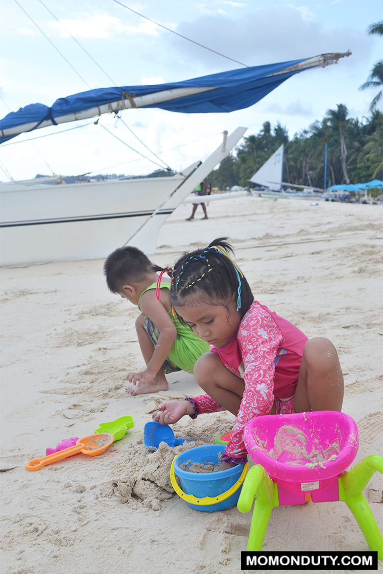 Traveling with kids to Boracay